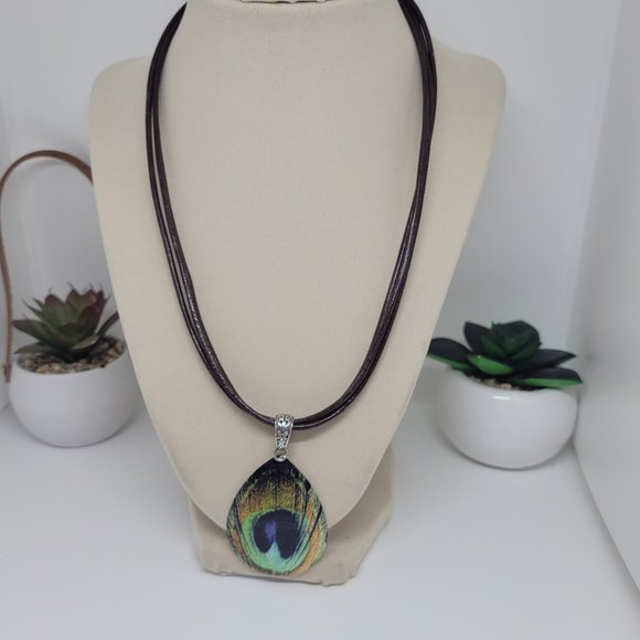3 Strand Distressed Leather necklace with peacock pendant - Picture 1 of 7